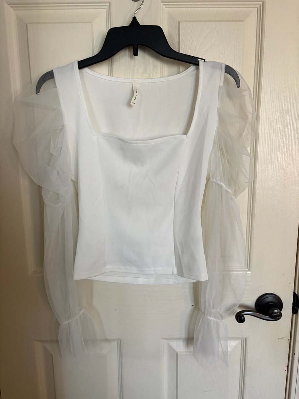 CHOCOLATE U.S.A. White Square Neck Puff Sleeve Organza Top